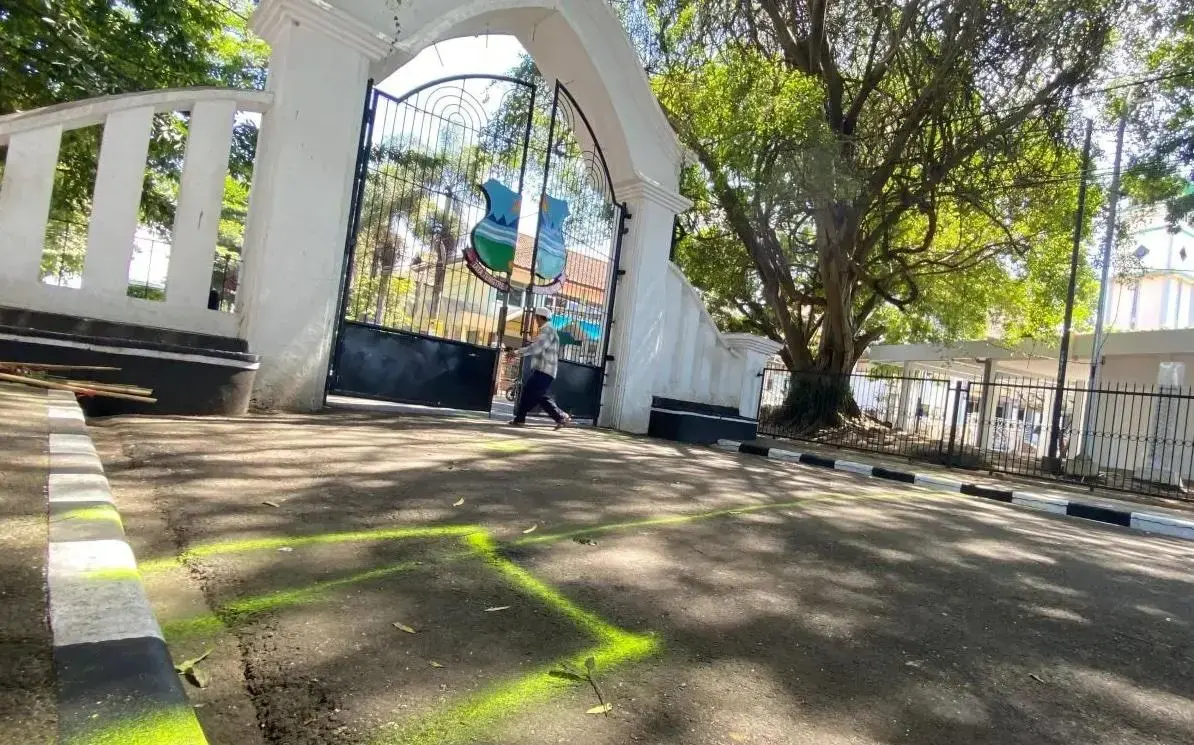 garut-pavilion-gate-remains-open-to-public-despite-deadly-wedding-stampede