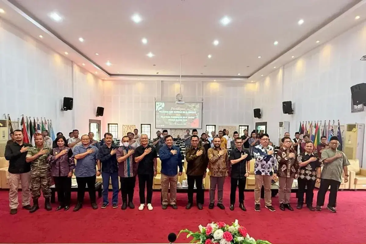 densus-88-agriculture-minister-trains-former-terror-convicts-in-halal-slaughter-and-dairy-processing