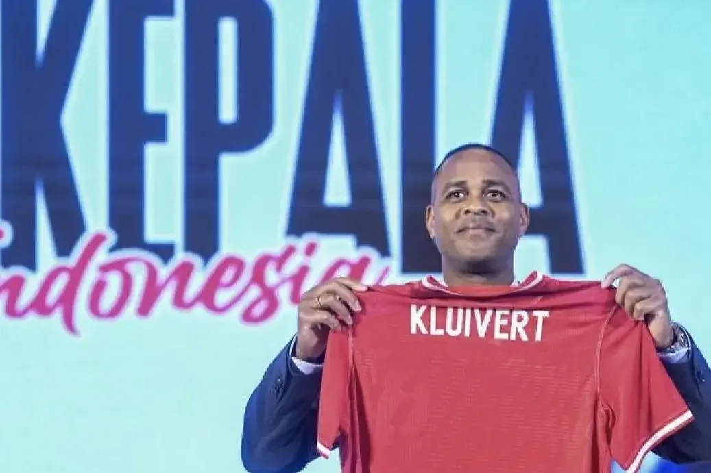 coach-kluivert-sets-target-for-four-points-in-world-cup-qualifiers-against-australia-and-bahrain