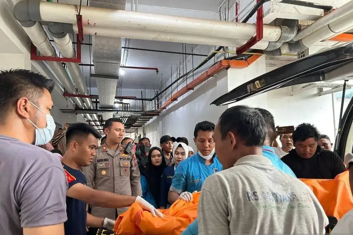 batam-shipyard-fire-kills-10-injures-21-in-tanker-explosion