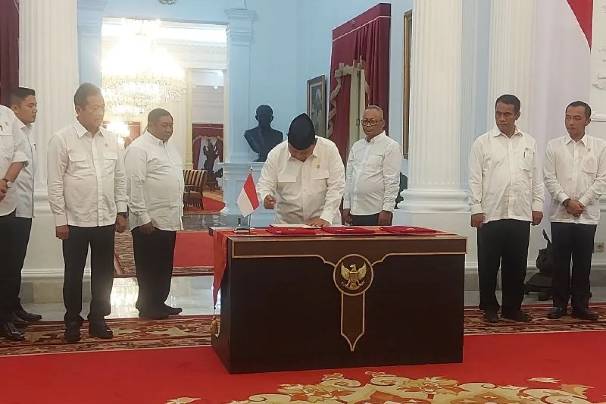 president-prabowo-signs-regulation-on-debt-relief-for-msmes