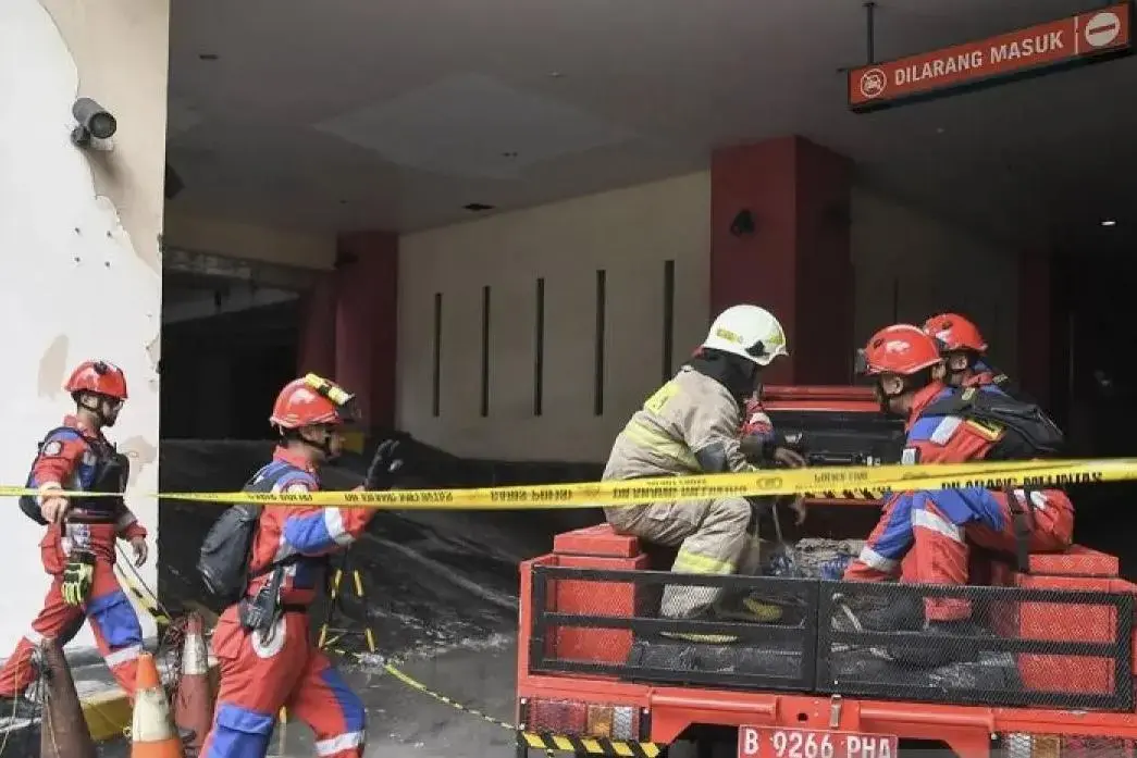 six-glodok-plaza-fire-victims-suspected-to-be-aircraft-crew