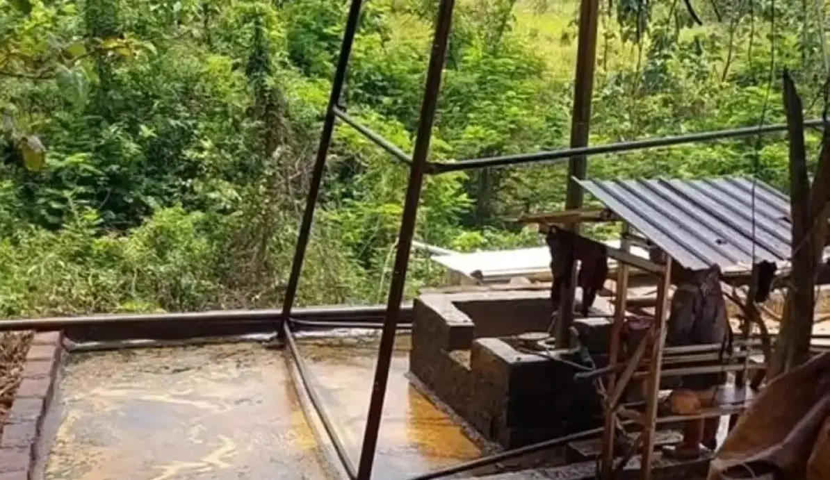 permits-for-community-oil-wells-only-apply-to-existing-operations-minister-bahlil