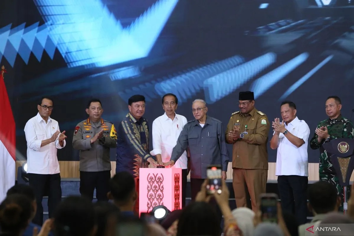 jokowi-inaugurates-amanah-building-for-youths-in-aceh