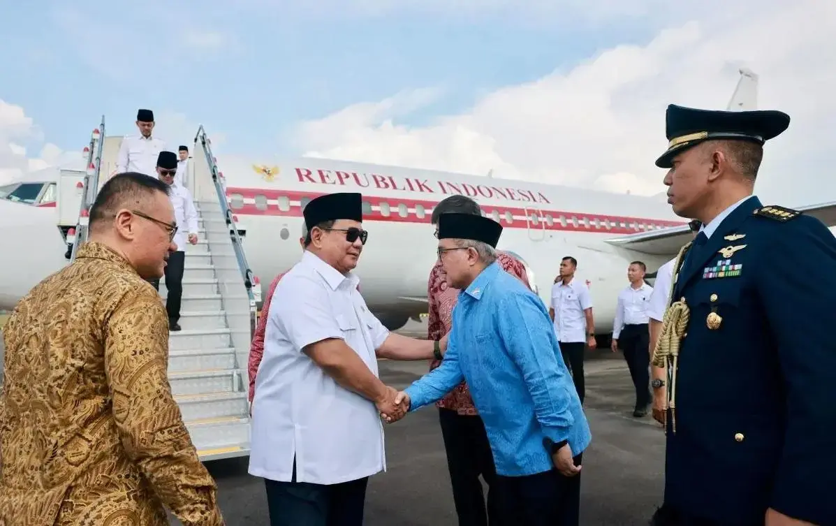 president-prabowo-joins-singapores-60th-national-day-parade