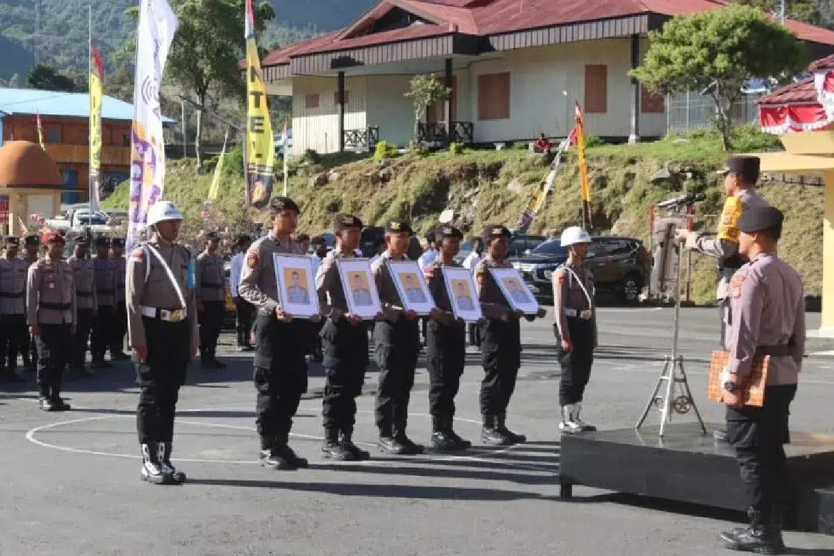 five-officers-dismissed-for-desertion-puncak-jaya-police-chief