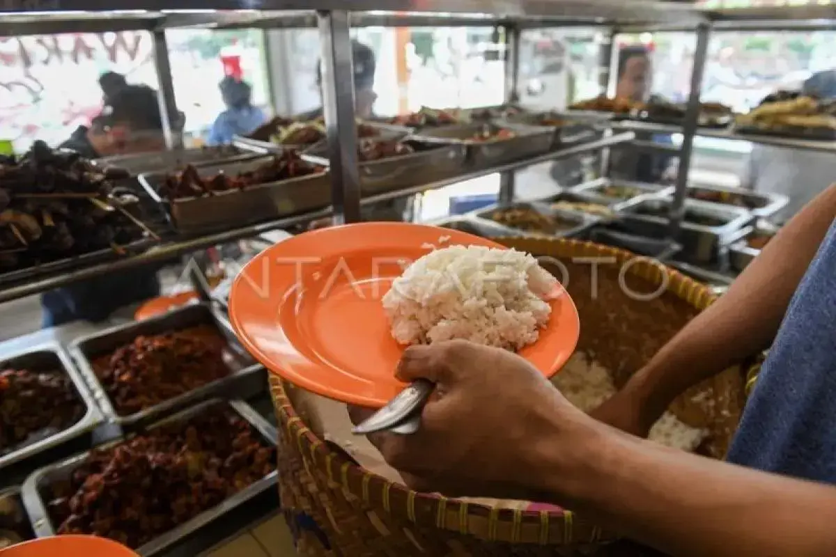 bpjph-invites-food-stall-owners-to-participate-in-the-free-halal-certification-program