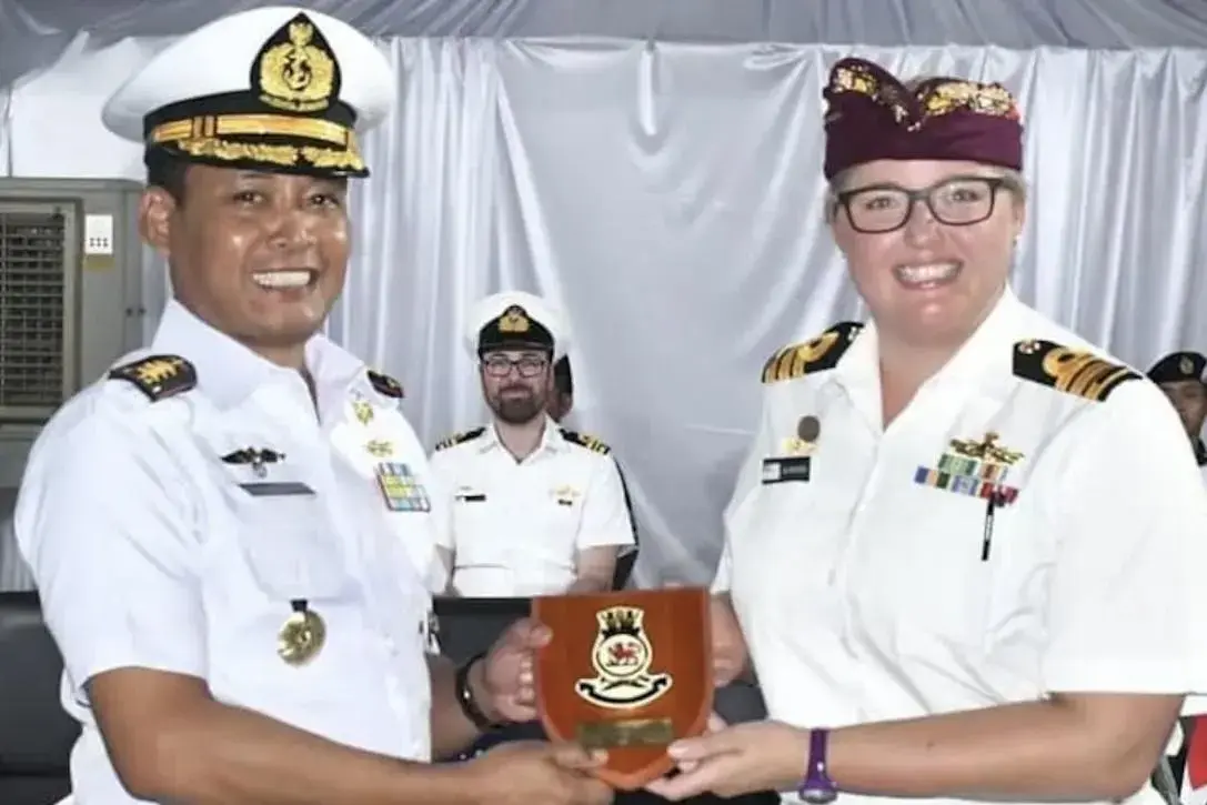 french-and-australian-battleships-dock-at-balis-benoa-port