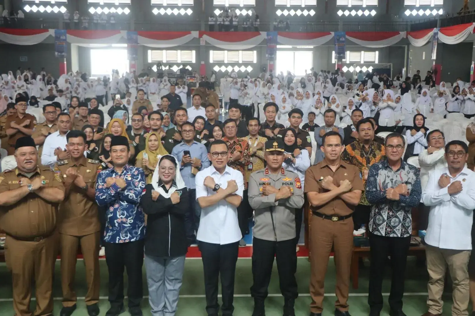 bengkulu-regional-police-attends-the-launching-of-golden-migrant-village