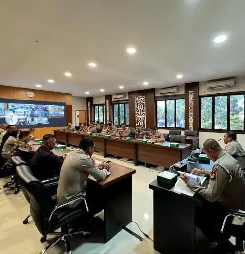 closing-the-2025-ketupat-operation-ntb-regional-police-held-anev-meeting