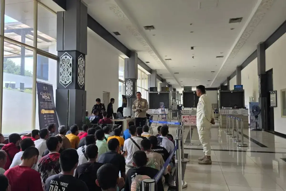 indonesian-consulate-in-kuching-facilitates-return-of-59-indonesians