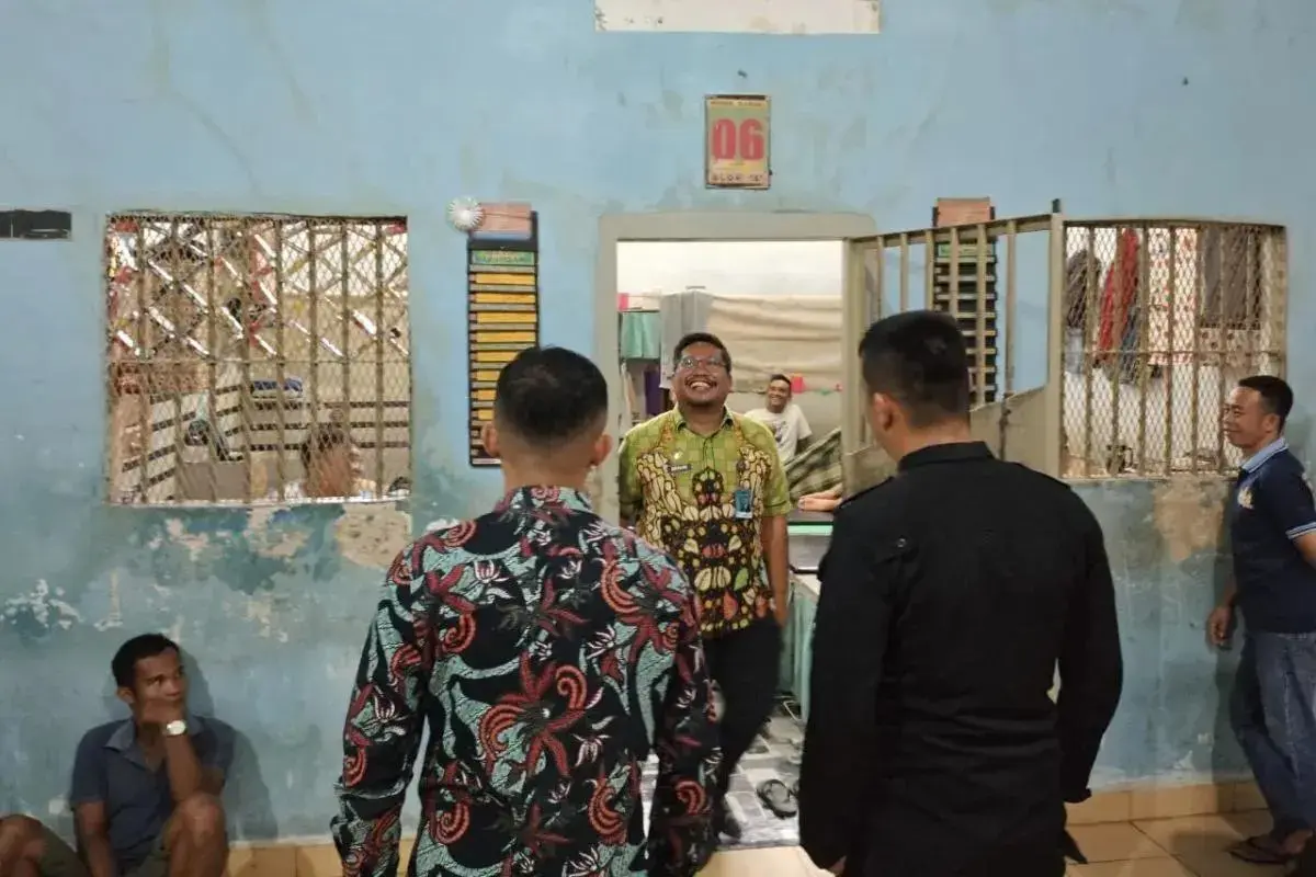 gunung-sitoli-prison-back-to-order-after-riot-warden-under-investigation