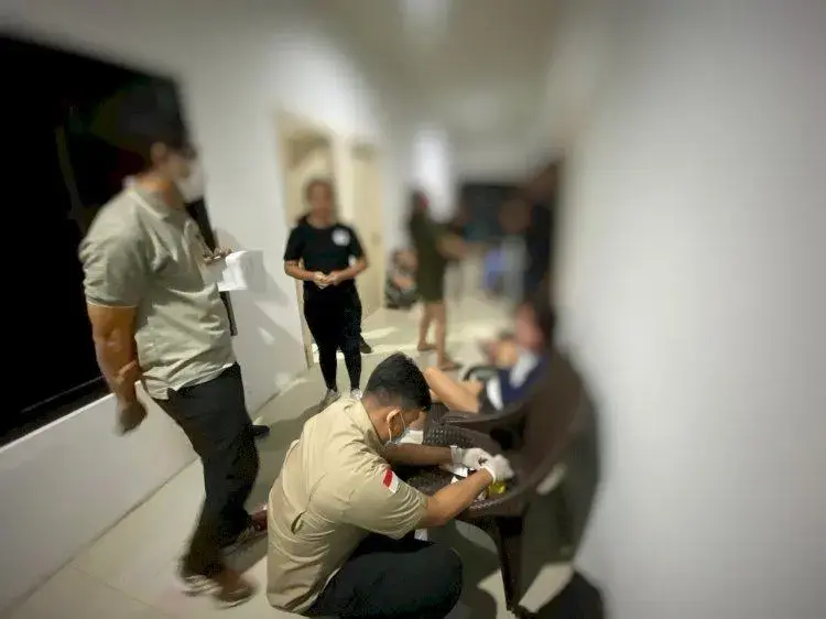 police-carried-out-massive-drug-search-operations-at-night-clubs-at-kupang-city