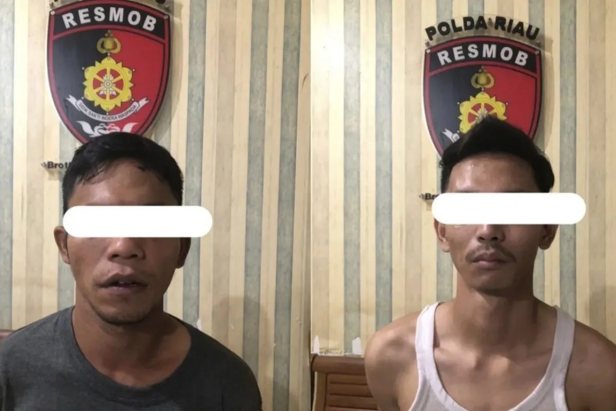 riau-police-arrests-two-fake-cops-for-armed-robbery