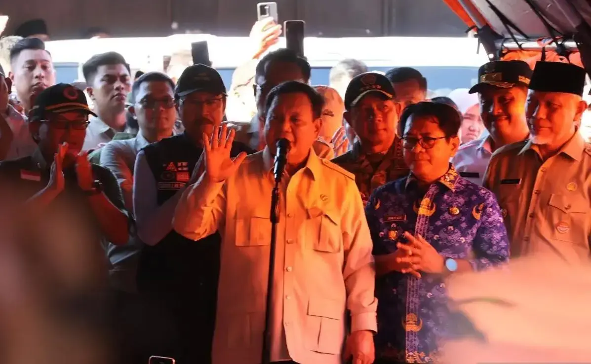 president-prabowo-vows-no-flood-victims-will-be-left-to-struggle-alone
