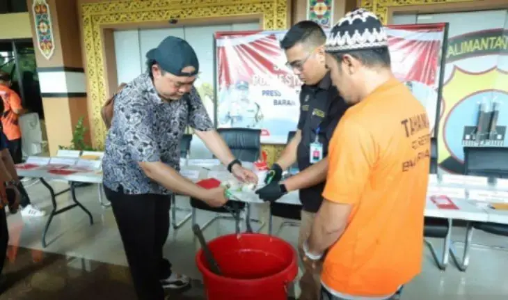 police-successfully-destroys-narcotics-worth-of-idr-3-billion-in-banjarmasin