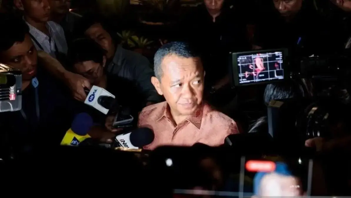 president-prabowo-orders-strict-rule-enforcement-at-morowali-imip-airport-minister-bahlil
