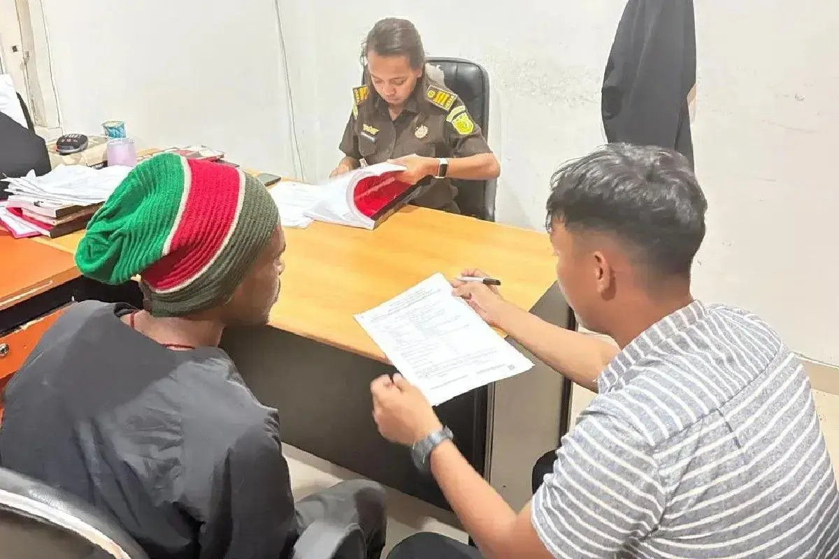 three-kkb-members-who-attacked-teachers-health-workers-handed-to-prosecutors