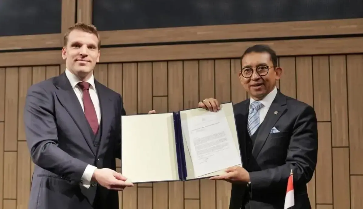 the-netherlands-returns-dubois-fossil-collection-to-indonesia