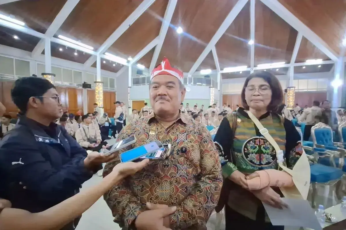 kp2mi-sends-202-migrant-workers-to-south-korea-and-germany