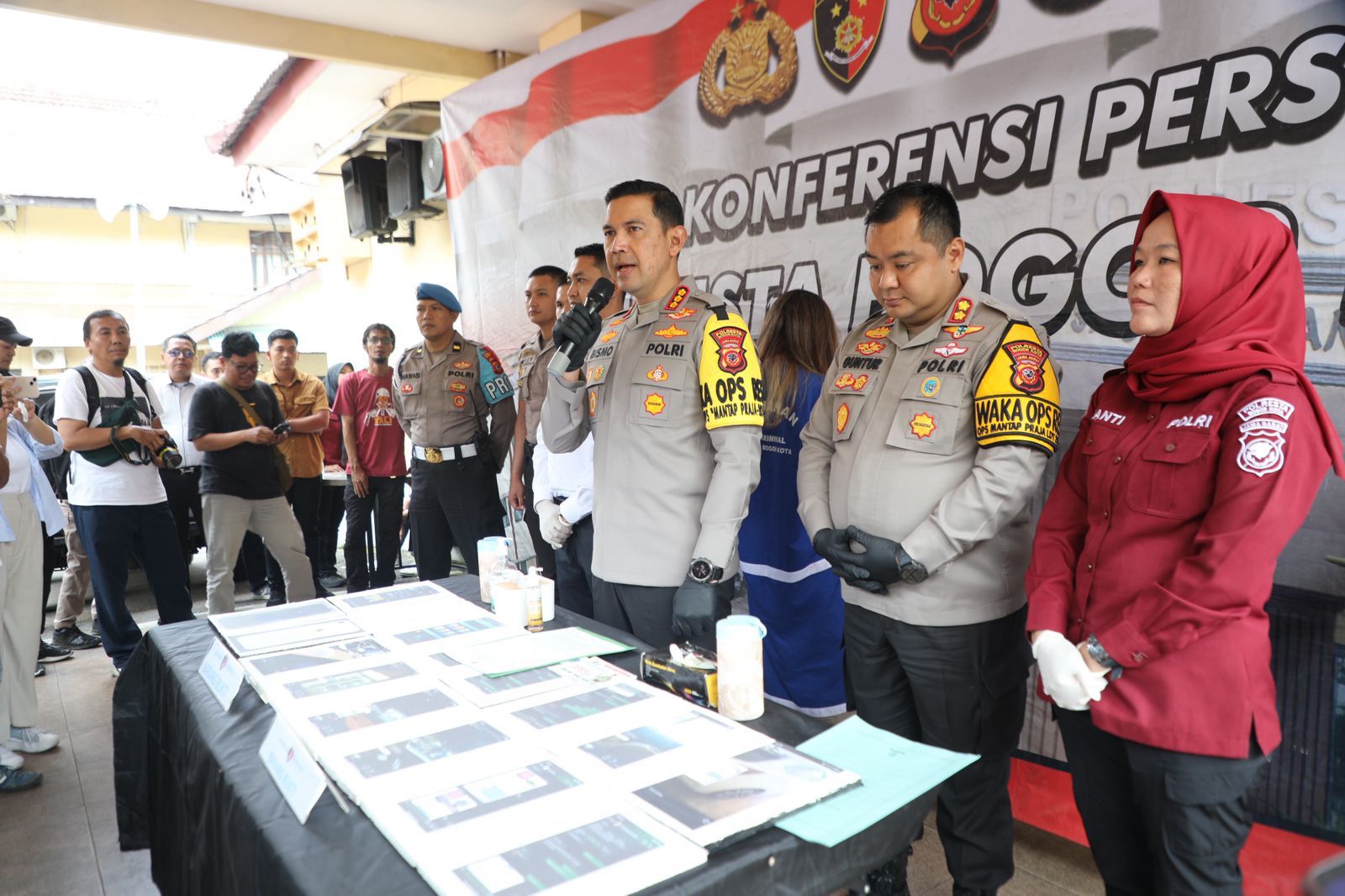 police-arrested-an-instagram-influencer-in-bogor-for-promoting-online-gambling-site