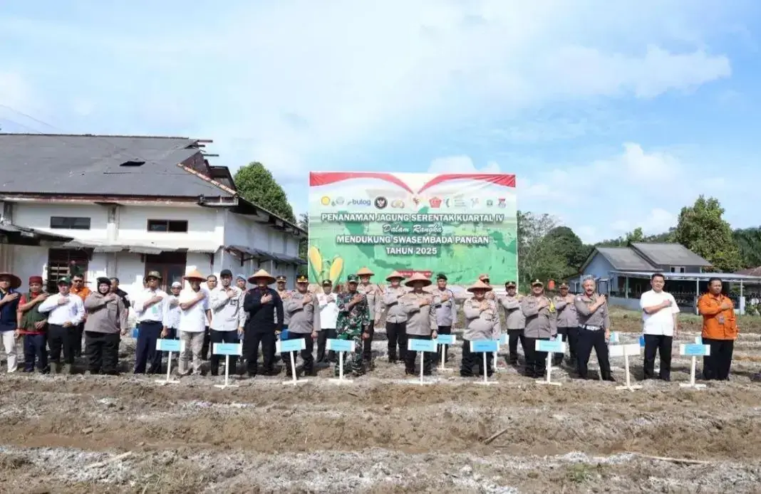 police-held-corn-seeding-for-the-2025-fourth-quarter-in-bangka-belitung