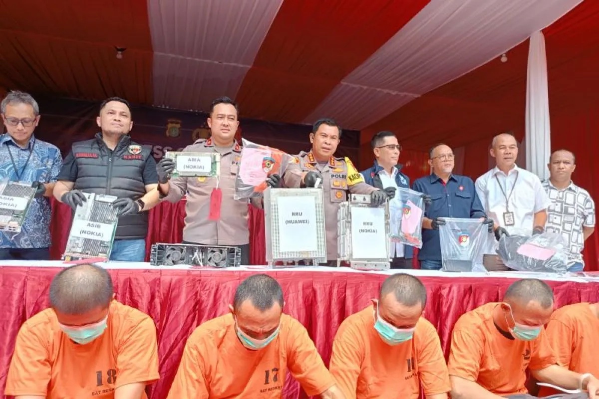 losses-from-bts-equipment-theft-reach-rp-120-billion-central-jakarta-police