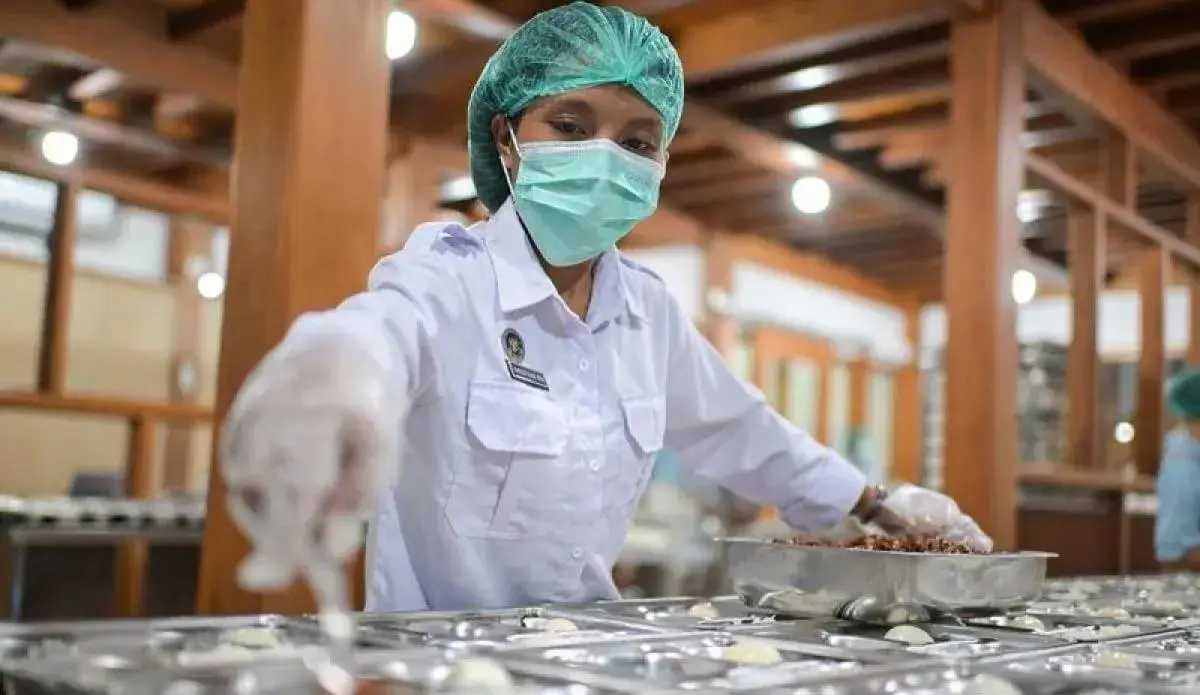 sppg-to-employ-the-poor-and-extreme-poor-community-in-its-implementation