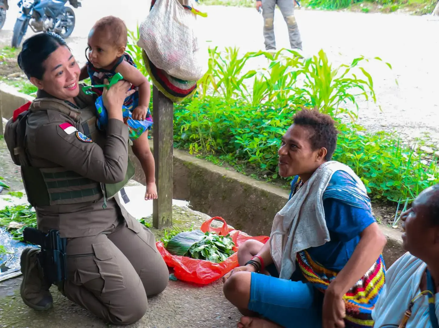 warm-smiles-lasting-impact-damai-cartenz-ops-female-officers-uplift-papuan-vendors