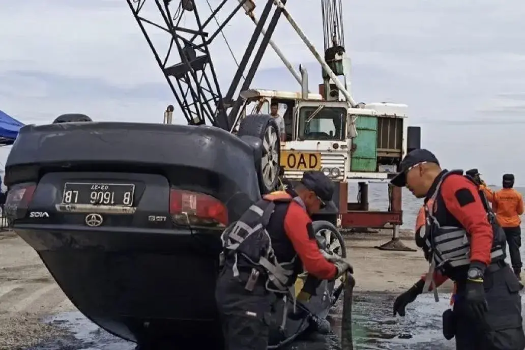 police-recover-car-of-retired-general-found-dead-in-marunda