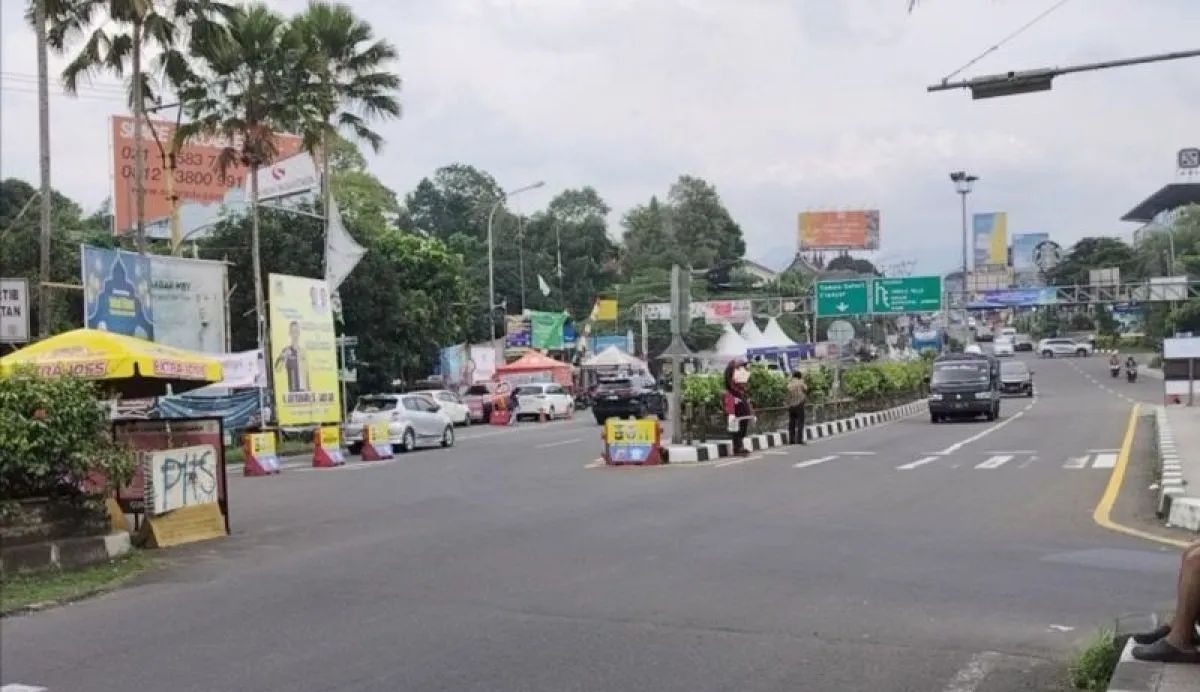 slight-congestions-in-bogor-due-to-governments-crackdown-on-illegal-buildings-police-report