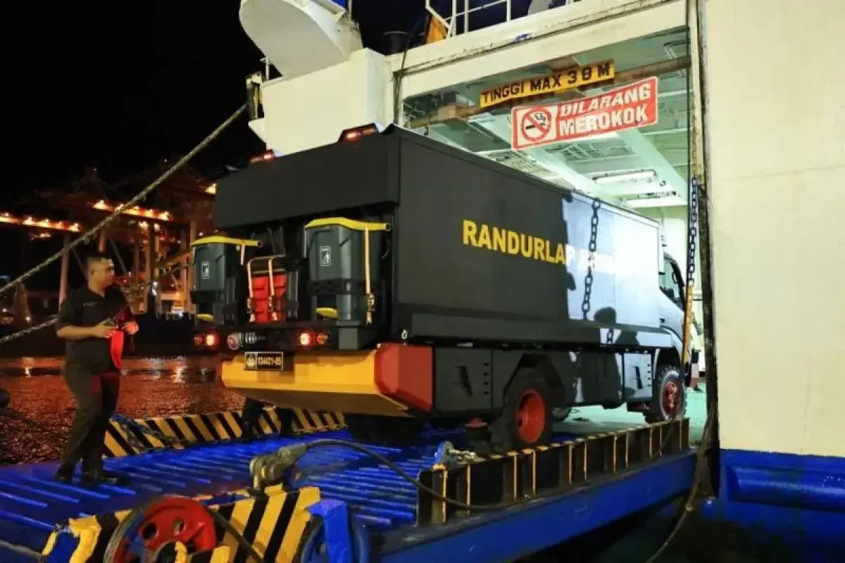 inp-deploys-more-officers-and-logistics-to-disaster-hit-regions