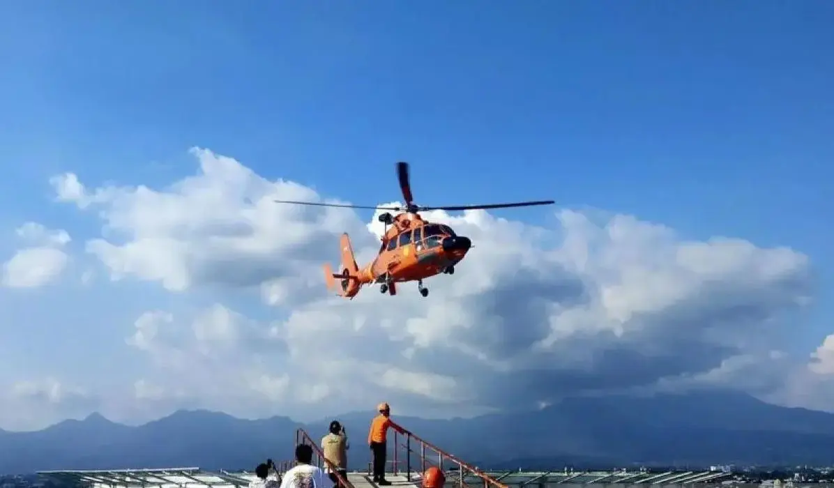 moto2-rider-airlifted-after-crash-at-mandalika-circuit-race-weekend-continues