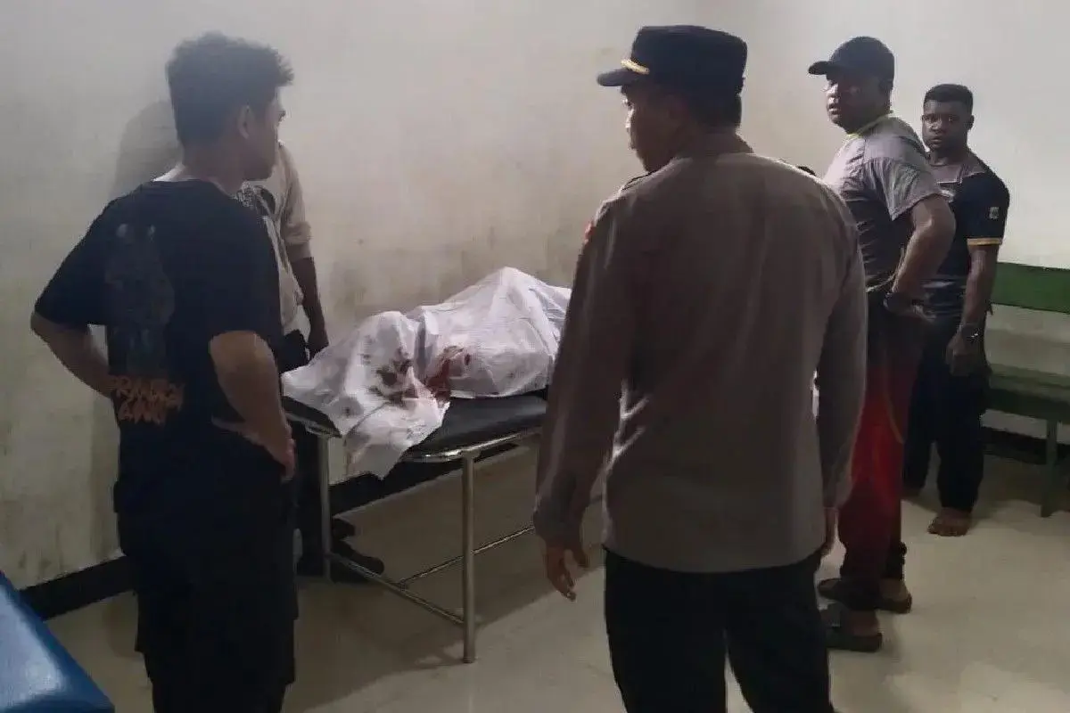 asmat-police-arrest-suspect-in-fatal-machete-attack-on-officer