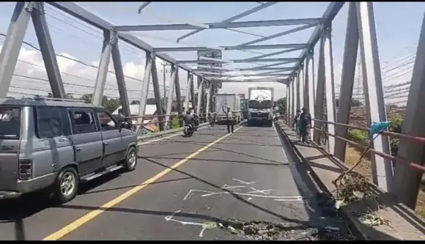 police-prepares-alternative-routes-due-to-holes-on-pajarakan-bridge