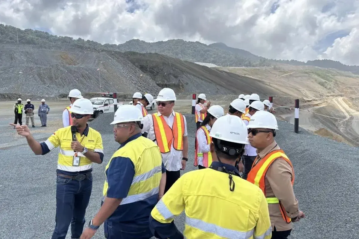 immigration-office-uncovers-visa-irregularities-after-inspecting-1698-foreign-workers-in-ntb-mines