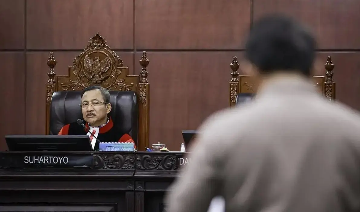 constitutional-court-orders-independent-body-to-oversee-civil-servants