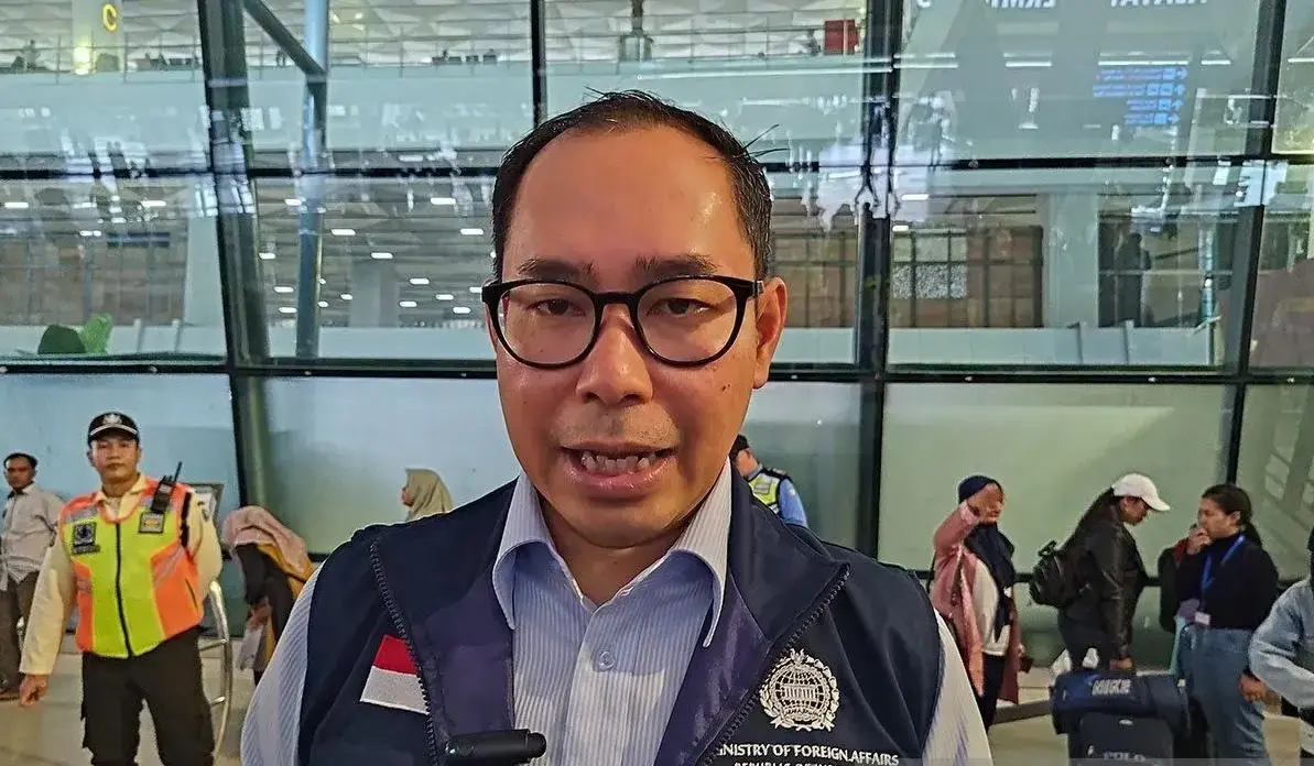 nine-indonesian-sailors-stranded-in-mozambique-waters-foreign-ministry-races-for-repatriation