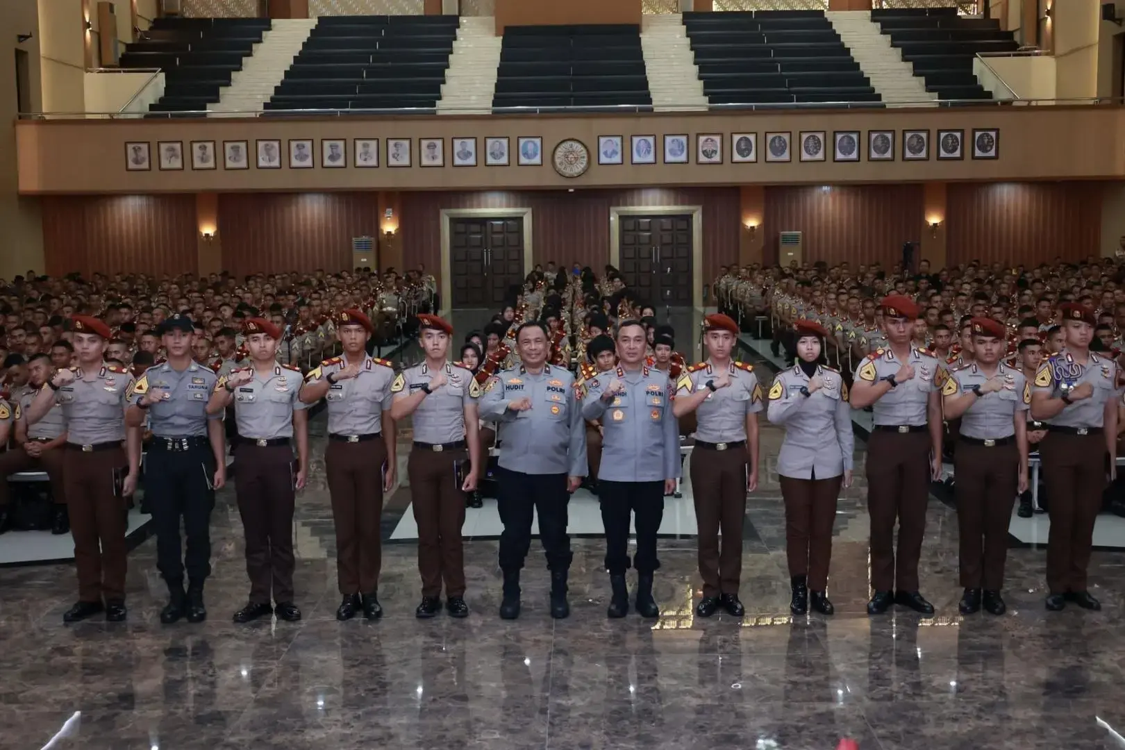 police-academy-cadets-must-be-cooling-system-agents-in-pr-chief-sandi-nugroho
