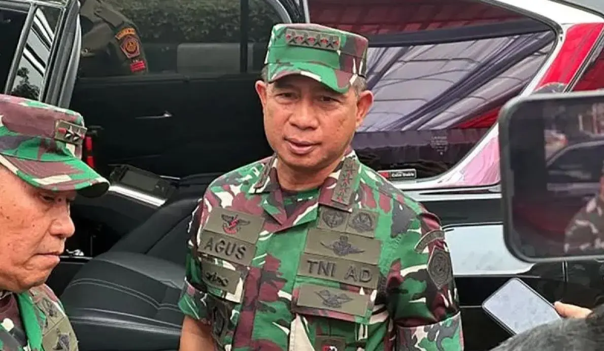 tni-commander-reshuffles-top-ranks-new-inspector-general-and-spokesperson-appointed