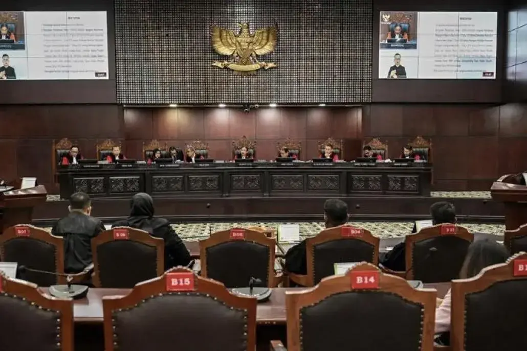 constitutional-court-abolishes-presidential-threshold-in-election-law