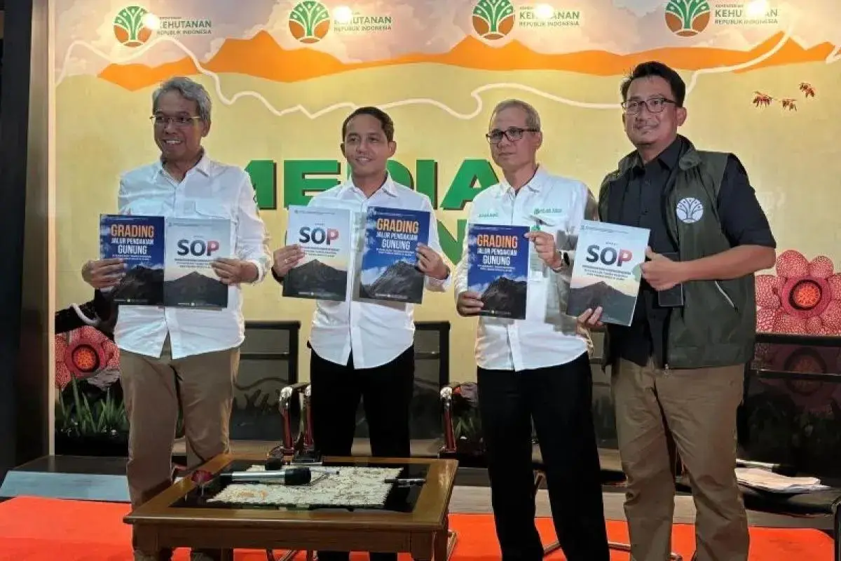 indonesia-to-require-tracking-app-for-mount-rinjani-climbers-by-end-of-august