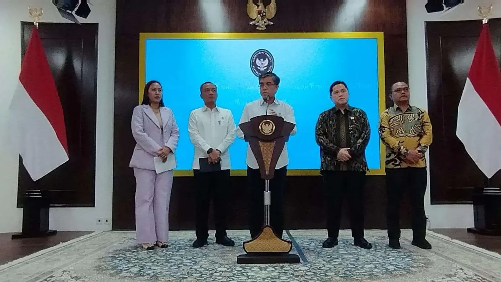 fired-sritex-employees-will-be-re-employed-minister-yassierli-says