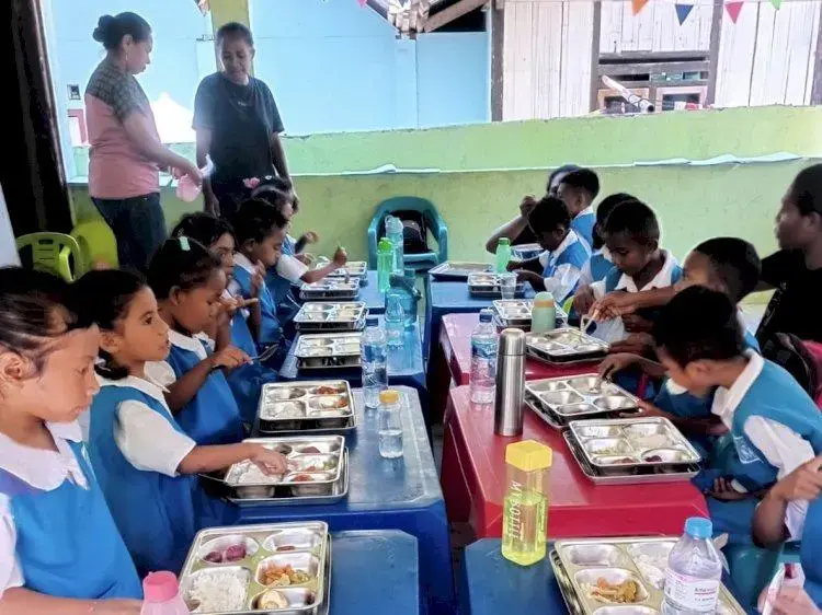 free-nutritious-food-touches-on-32-schools-2379-students-to-receive-the-benefits