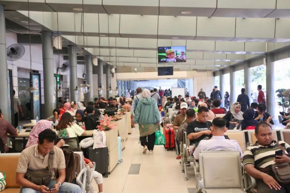 kai-jakarta-reports-51-increase-in-passengers-due-to-long-holiday