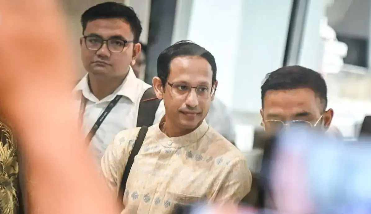 former-education-minister-nadiem-makarim-slapped-travel-ban-in-corruption-probe