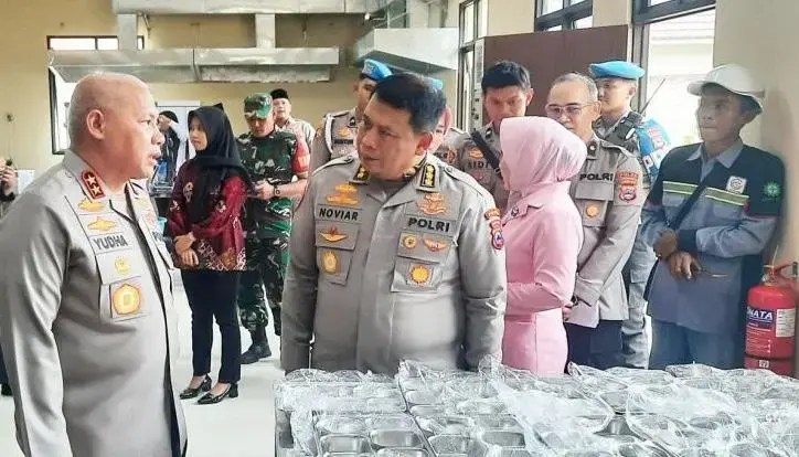 south-kalimantan-police-tighten-food-safety-checks-in-mbg-for-students