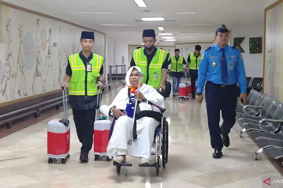 police-thwarts-the-departure-of-10-illegal-hajj-pilgrims