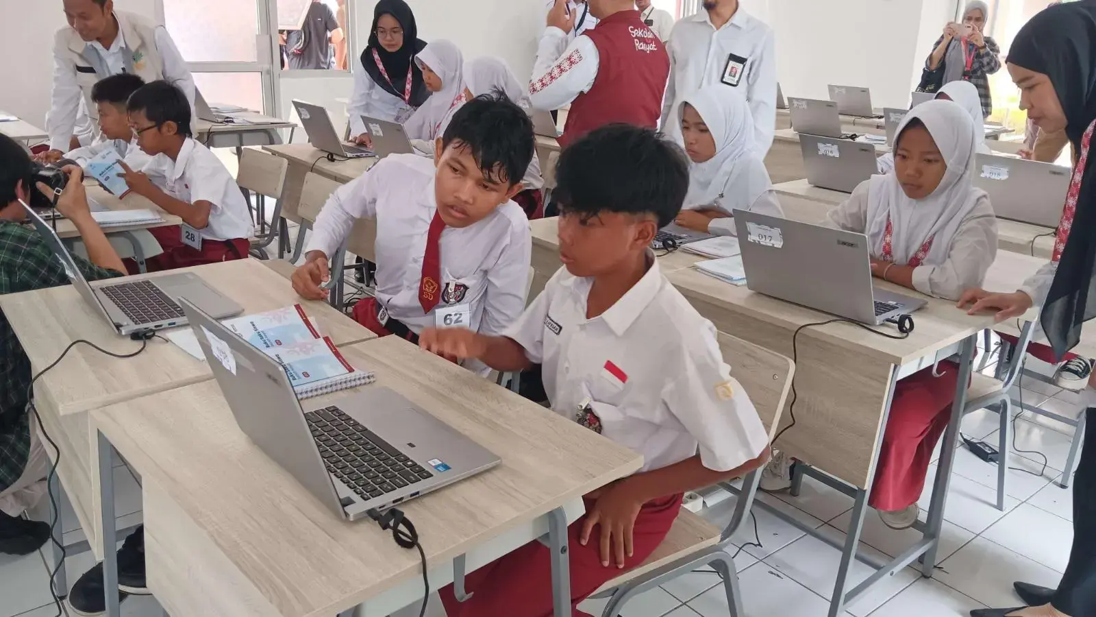 minister-social-to-add-character-education-in-peoples-school-curriculum