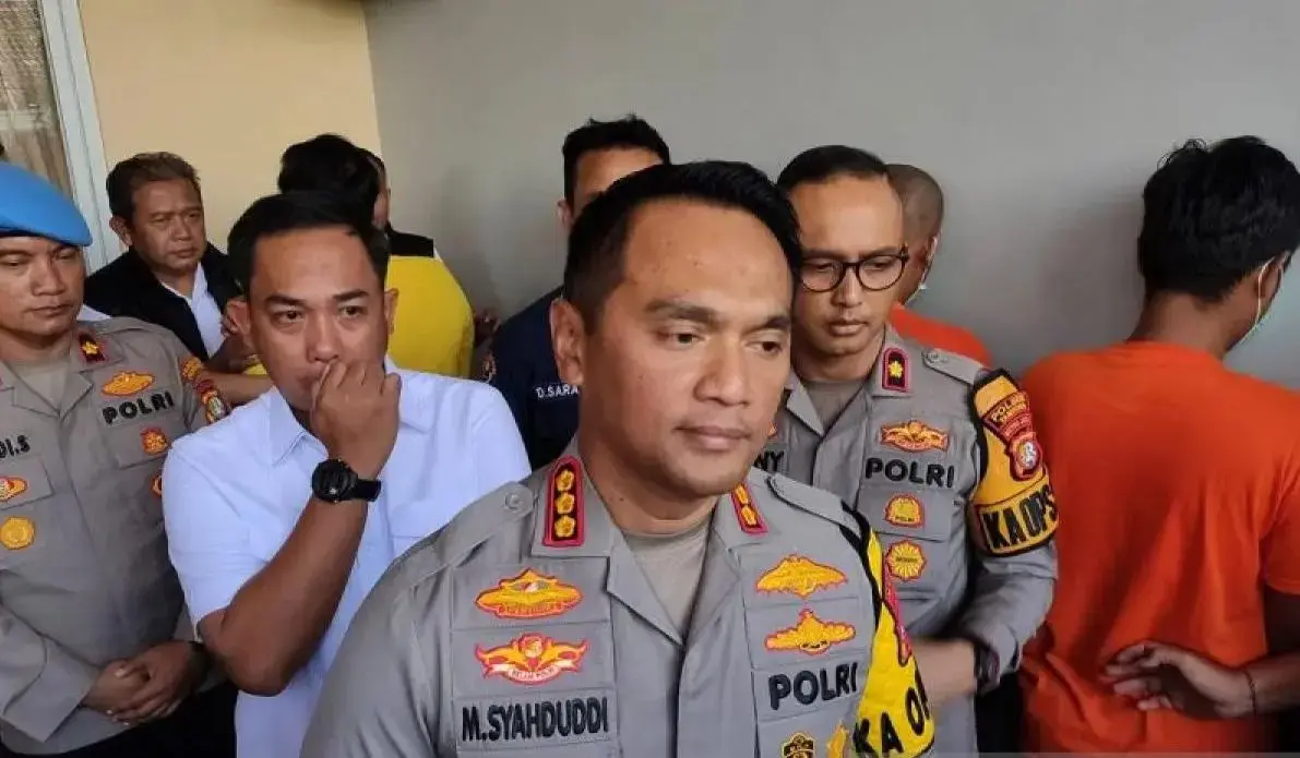 4324-bank-accounts-sent-to-cambodian-gambling-syndicate-via-official-courier